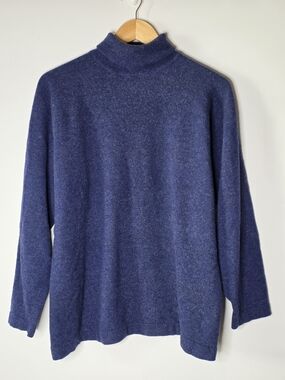 Vintage 100% Lambswool Navy Mock Neck Sweater Long sleeve Casual 90s Style